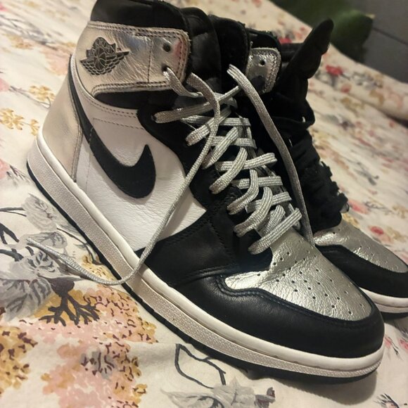 Nike Air Jordan Retro 1 "silver toe" OG sneakers sz9 - Picture 2 of 5